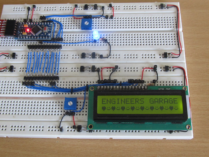 自定义字符LCD上使用的Arduino电路在面包板